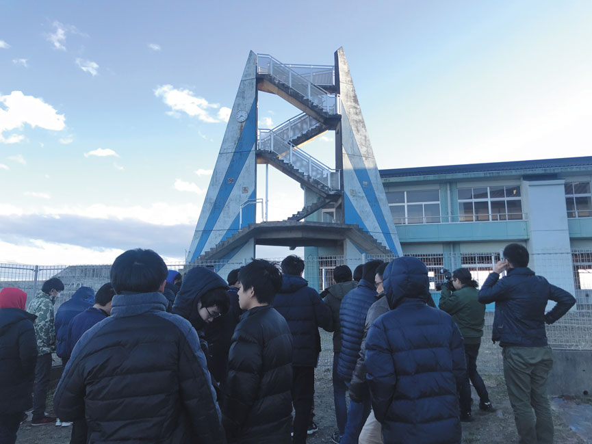 2012年以降続く「灘校東北企画」。生徒有志が東日本大震災の被災地を訪れ、ワークショップなどを通じて課題認識を深めている